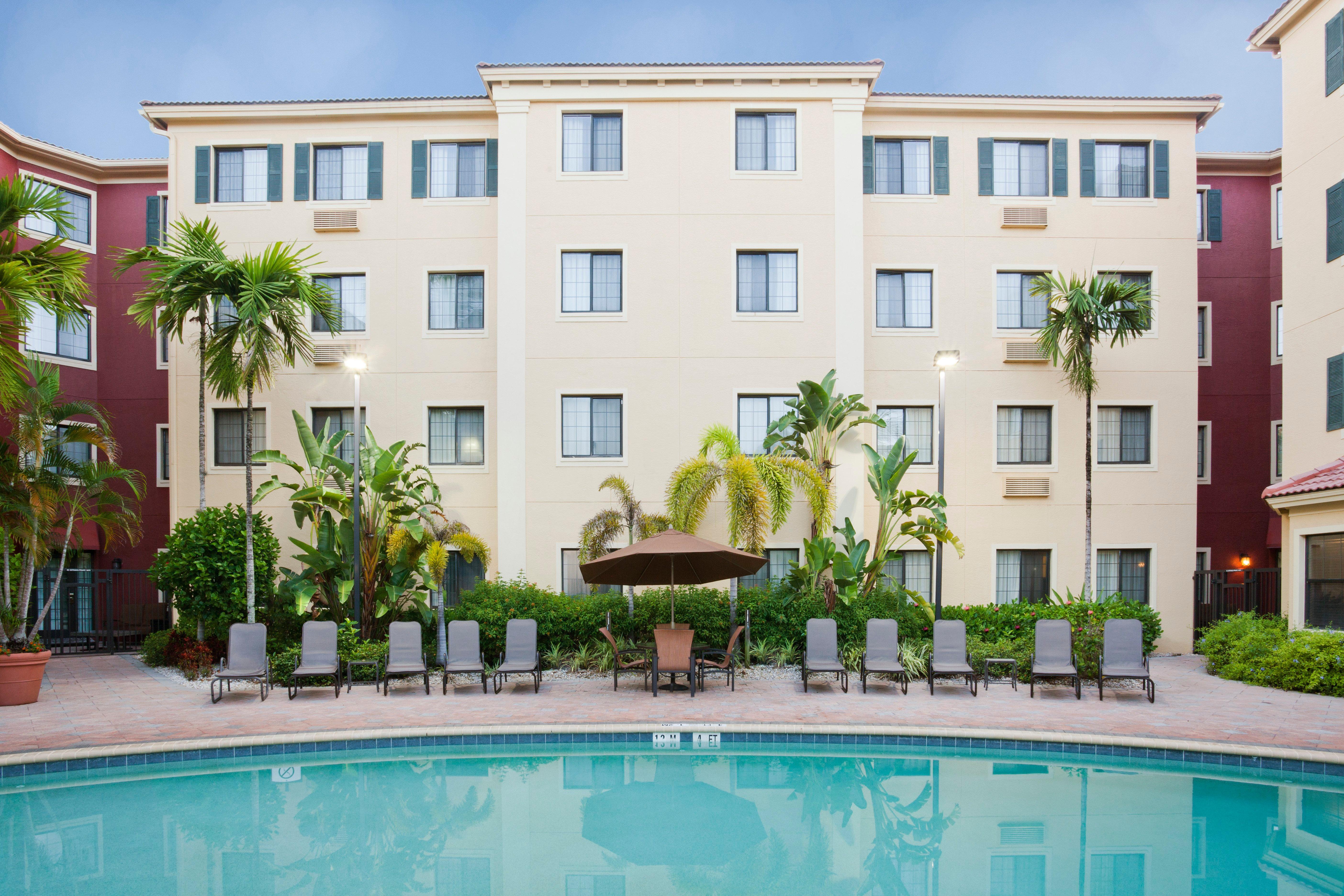 Staybridge Suites Naples - Gulf Coast, An Ihg Hotel Интерьер фото